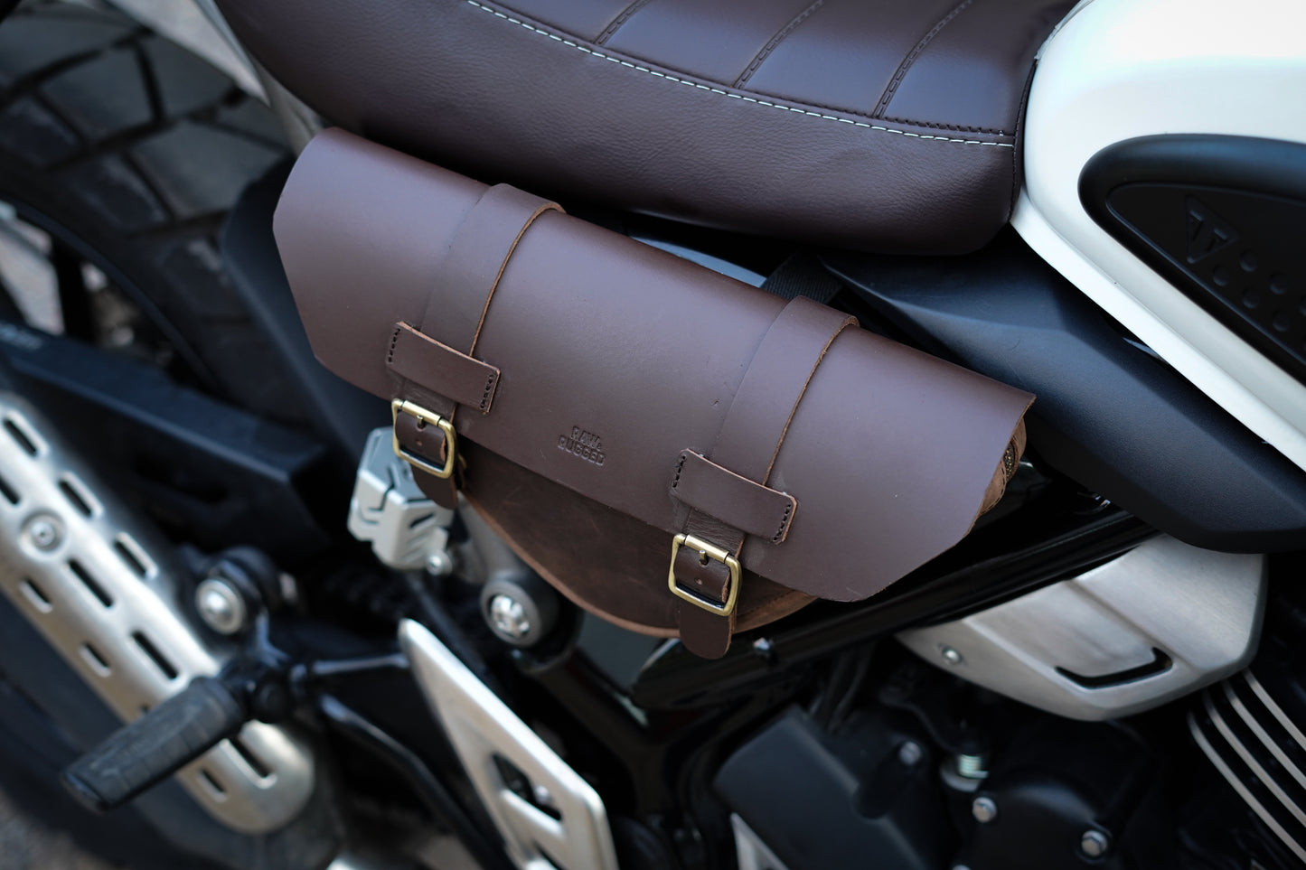 triumph 400 - side panel bags ( Pair )