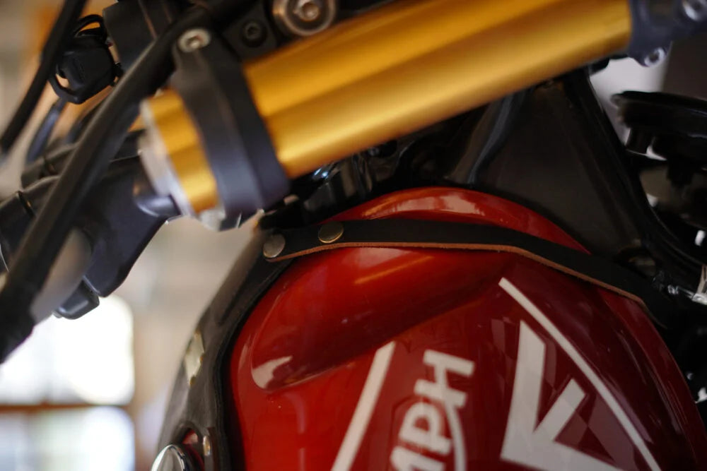 Triumph SCRAMBLER 400X | TANK STRAPS
