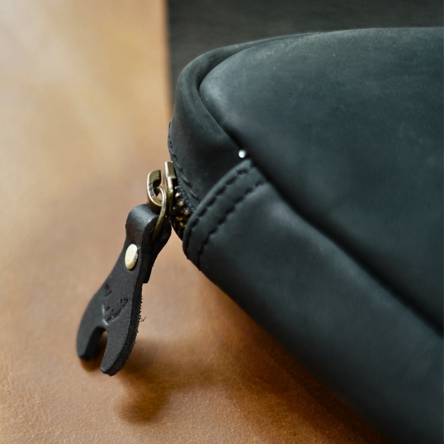 triumph 400 - side panel bags ( Pair )