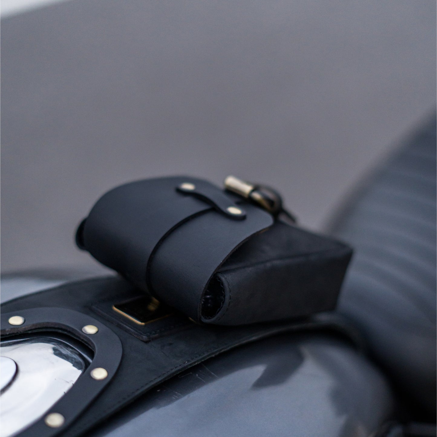 Royal Enfield HUNTER 350 | TANK STRAPS