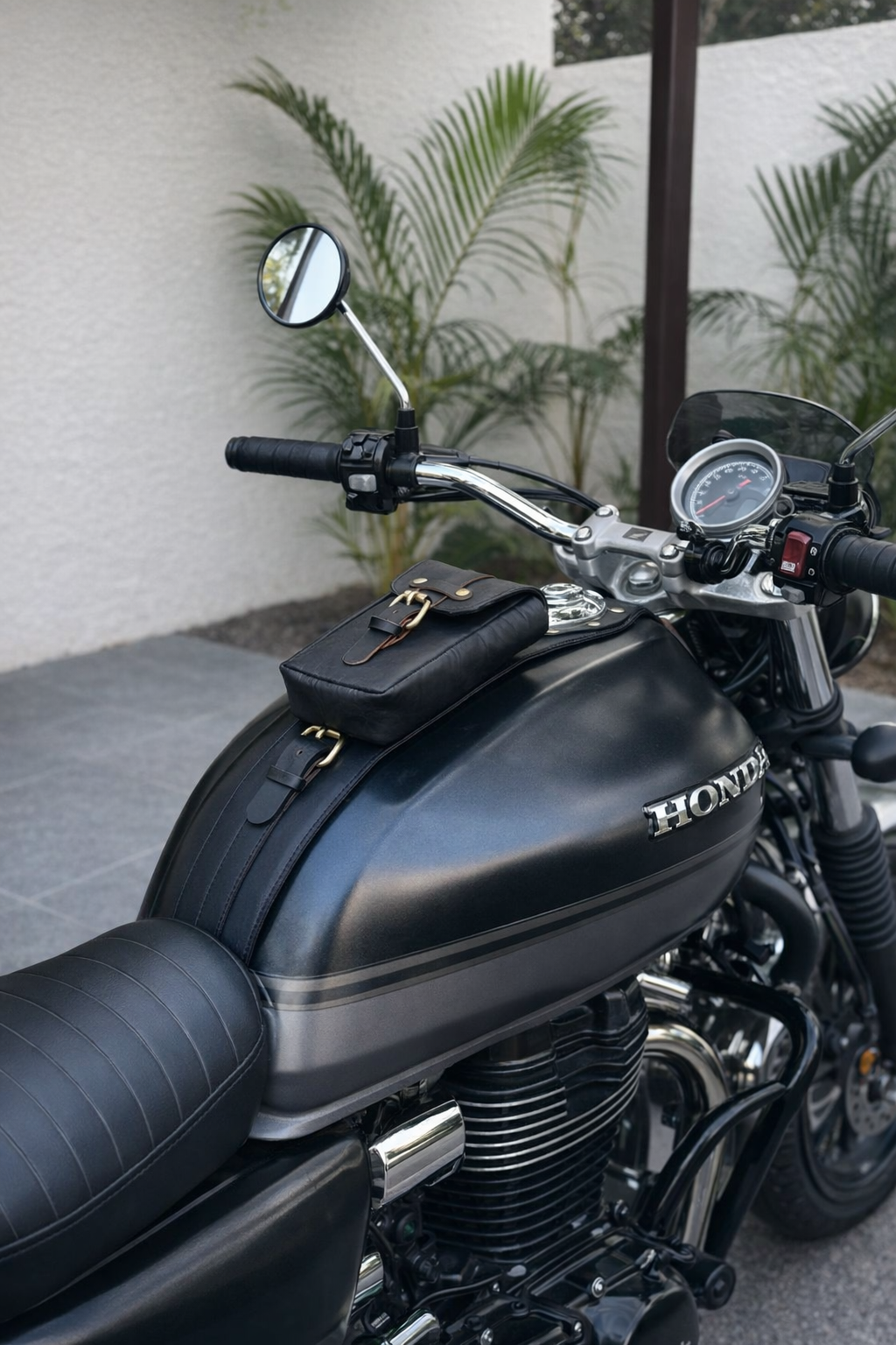 Honda H'ness CB350 | TANK STRAP