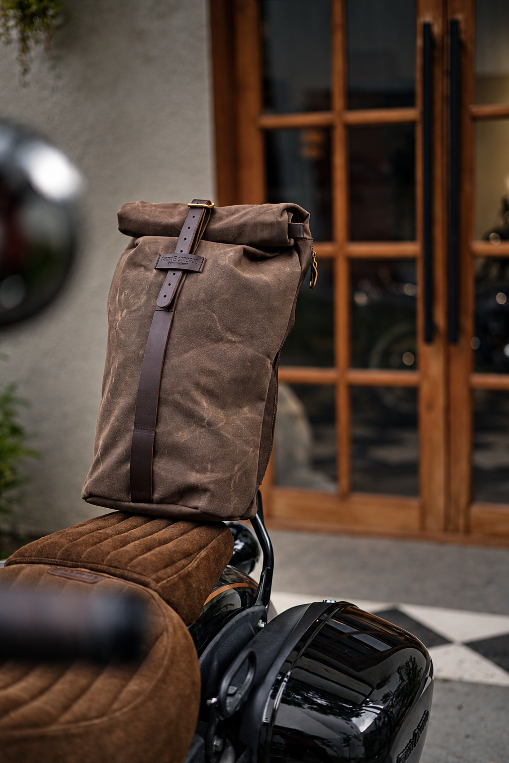 sissy bar bag