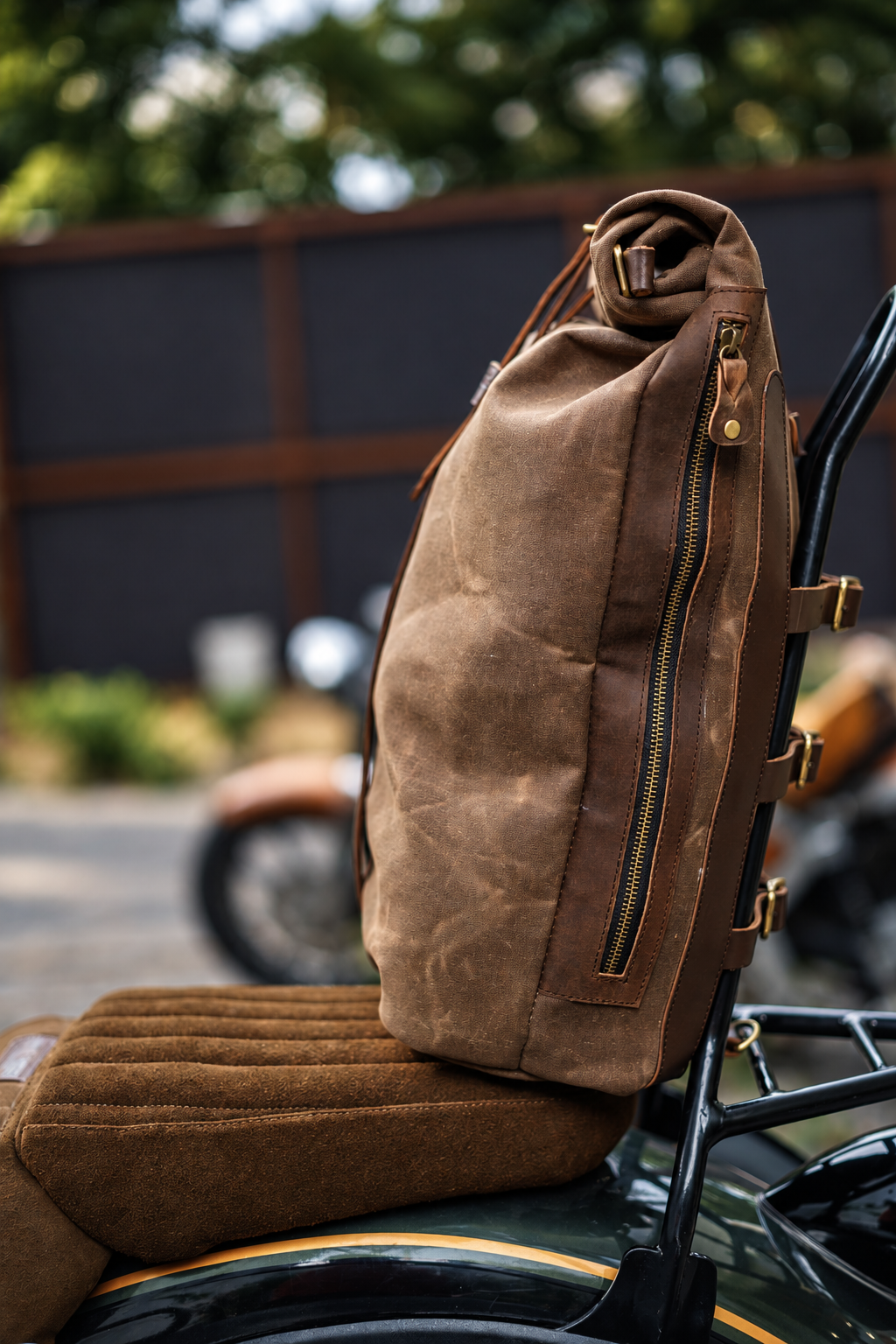 sissy bar bag