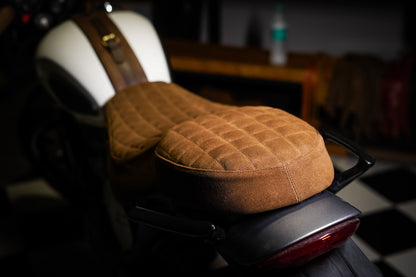 Triumph Scrambler400x seat cover - Grid stitch - Tobacco